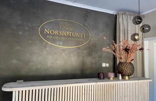 Gvarv Maison | Norsjøtunet