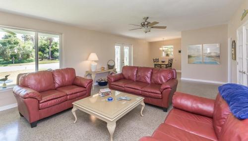 Coronado Shores Maison | North Beach Beauty - Lovely home across the street from the beach. 1814B