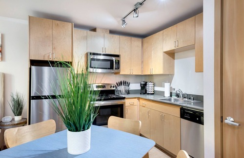 North Beacon Hill Appartement | North Beacon Hill studio apartment, just a quick 2-mile drive to major hospitals