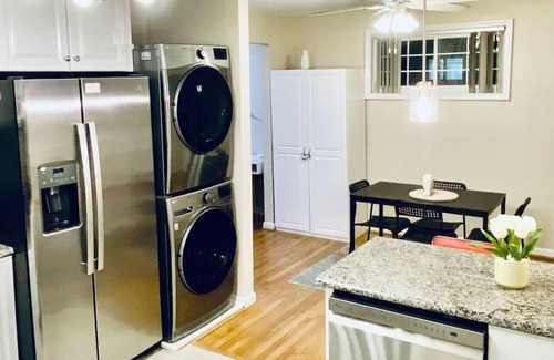 North Bethesda Maison | North Bethesda Gem 5 Minutes From Metro