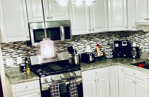 North Bethesda Maison | North Bethesda Gem 5 Minutes From Metro