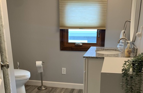 Bridgeport Maison | North Facing Waterfront. Catch Sunset and Sunrise!