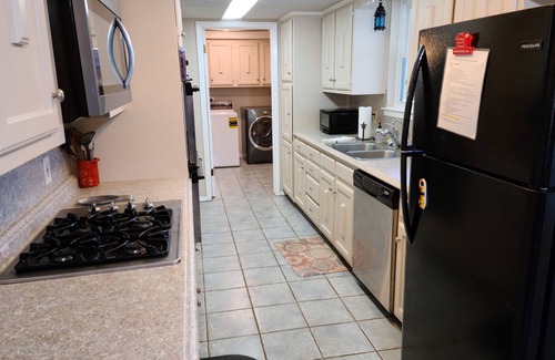 Midland Maison | North Midland: bureau 3/2, cuisine, piscine, patio