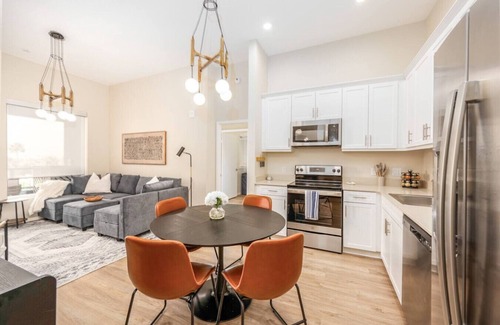 North Park Appartement | North Park Penthouse~King Beds~Workspaces~Parking~Near Zoo, Balboa Park!