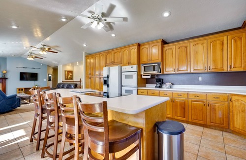 North Salt Lake Maison | North Salt Lake Vacation Rental: 7 Mi to Downtown
