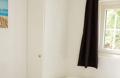 IJmuiden Chalet De Ski | North Sea Chalet