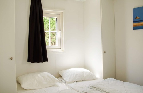 IJmuiden Chalet De Ski | North Sea Chalet