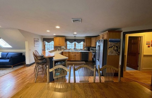 Seabrook Appartement | Fabulous Get Away for Adults w/beautiful pool & yard