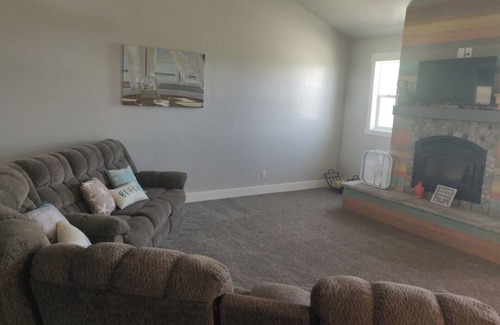 St. Charles Maison | North Shore Oasis - 5 minutes from the lake!