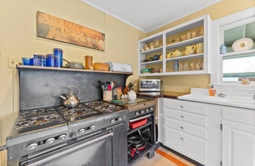 North Lake George Maison | NORTHERN LAKE GEORGE HOME AND COTTAGE NEAR BEACH, BOAT LAUNCH AND BROOK