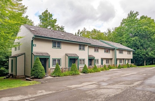 Timberline Copropriété | Northwoods F2 Northwoods F2 - Walk-to-Slope, Remodeled 2025