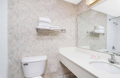 La Crosse Hôtel | Norwood Inn & Suites La Crosse