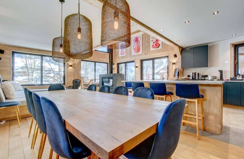 Morzine Chalet De Ski | Nosefosa - Magnifique chalet neuf avec piscine intérieure