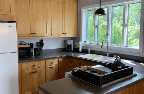 Wolcott Maison | ‘Not To Worry’ Waterfront Home