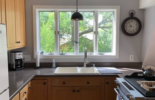 Wolcott Maison | ‘Not To Worry’ Waterfront Home