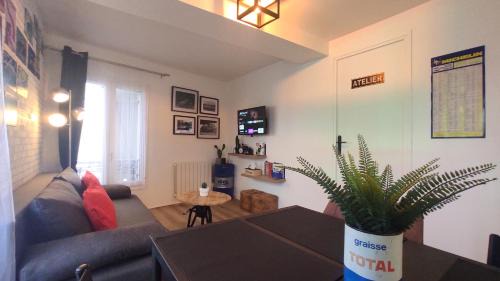 Venette Appartement | Nouveau* Vintage Mecanic* Wifi*Netflix*Confort