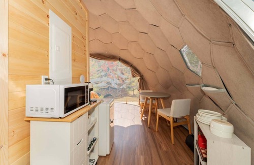 Sullivan Cabine | Nova Nook-Mirror Dome with Private Bathroom