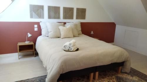 Bruz Appartement | November Charlie, appartement en centre ville de Bruz