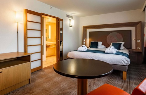 Muire - Haubette Hôtel | Novotel Reims Tinqueux