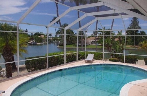 Shell Harbor Copropriété | Apportez votre bateau à cette magnifique île de Sanibel et jouissez du golfe du Mexique.