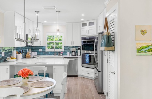 Sanibel Copropriété | Now Available –Seashells of Sanibel Unit 31 on West Gulf Drive with Beach Access