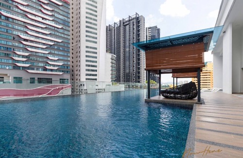 Kuala Lumpur Appartement | [Nowhere] 2BR/2BA Apartment with Balcony and WiFi in Ampang KL