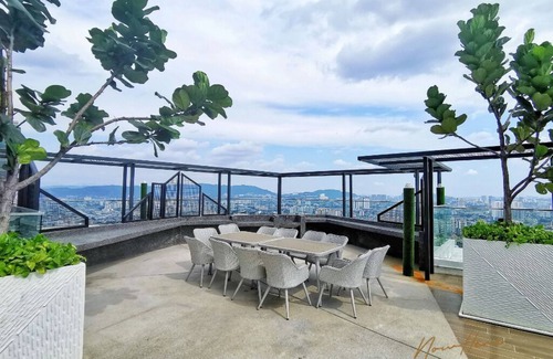 Kuala Lumpur Appartement | [Nowhere] 2BR/2BA Apartment with Balcony and WiFi in Ampang KL