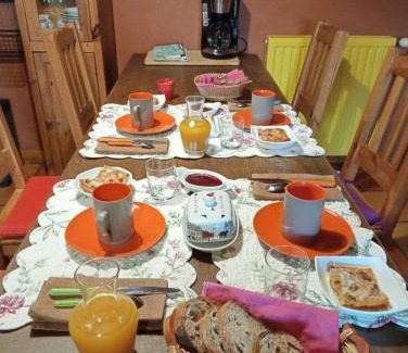 La Batie-Vieille Maison | Noyers du Soleil, Chambre d'hôte avec petit déjeuner à proximité de Gap