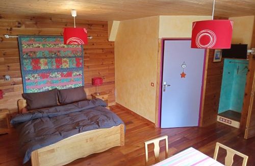 La Batie-Vieille Maison | Noyers du Soleil, Chambre d'hôte avec petit déjeuner à proximité de Gap