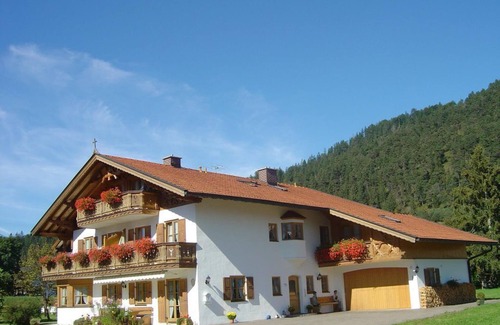 Wallgau Appartement | "Nr. 1" apartment, 1 bedroom, shower, WC - Anneliese, guest house