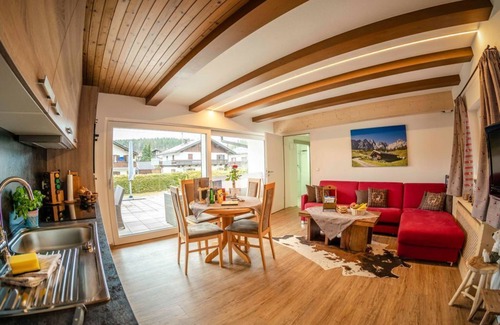 Mittenwald Appartement | "Nr. 2" - vacation apartment/3 bedrooms/shower,WC - Erli, house