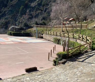 Erill la Vall Maison | NRY ESTANCES I SERVEIS EL TARTER 2