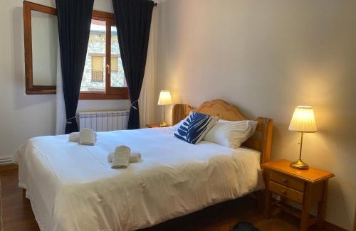 Erill la Vall Maison | NRY ESTANCES I SERVEIS EL TARTER 2