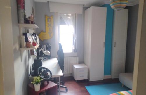 Bilbao la Vieja Appartement | Nuestro refugio - Casco Viejo con wifi y parking gratuito-