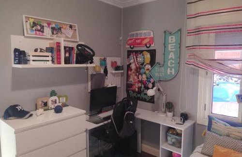 Bilbao la Vieja Appartement | Nuestro refugio - Casco Viejo con wifi y parking gratuito-