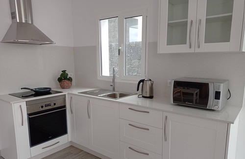 Teguise Appartement | Nuevo Apartamento con Jardín y Barbacoa en la Villa Histórica de Teguise