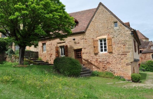 Prudhomat Maison | Nuitée au pied du Château de Castelnau