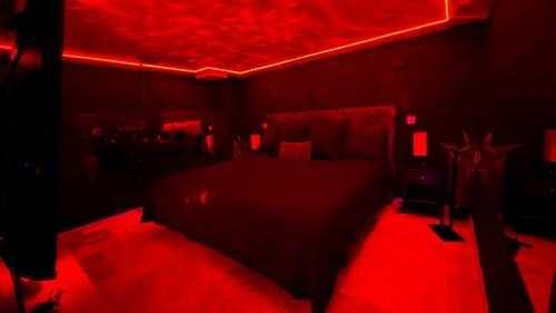 Villemomble Appartement | Nuit de rêve : spa, sauna, cinéma
