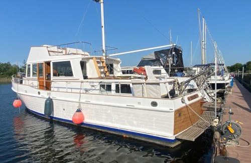 Caen City Centre Location De Bateaux | Nuit insolite a bord d un bateau