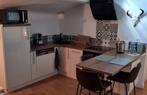 Pont-de-Veyle Appartement | Nuit romantique, champagne, spa-balnéo, petit dej