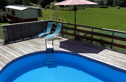 Saint-Pardoux Maison | Null 'Tiny House 5/6 Places' avec piscine partagée, Wi-Fi et climatisation