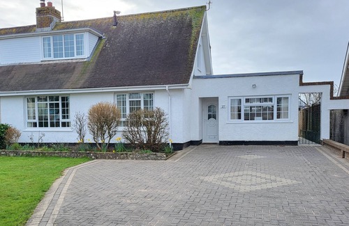 Southgate Maison | Propriété pour les familles et les chiens, à proximité de promenades dans les falaises et d'une belle plage de sable