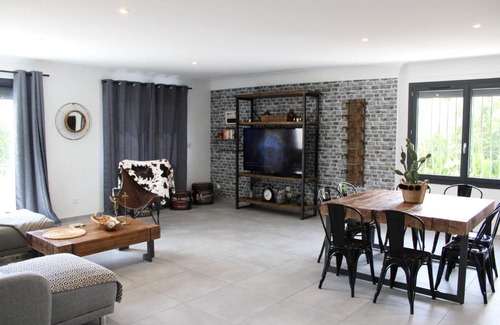 Maraussan Appartement | Numero 52