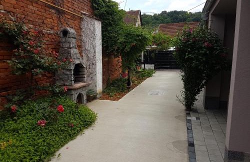 Pozega Appartement | NunaNina apartmani