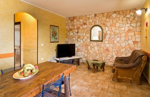 Gonnesa Appartement | Appartement Nuraghe sur oliveraie à la périphérie, WiFi