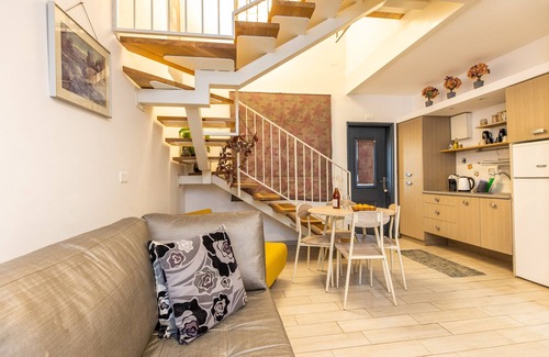 She'ar Yashuv Maison | Nuriel Fruit & Guest House