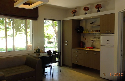 She'ar Yashuv Maison | Nuriel Fruit & Guest House