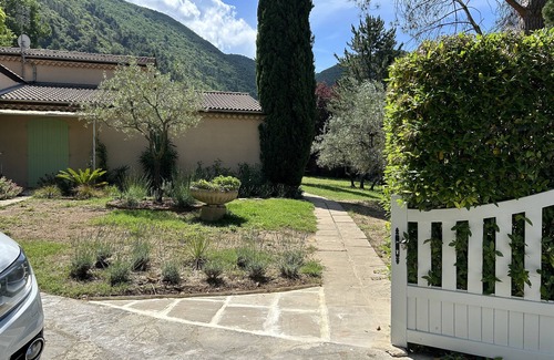 Nyons Villa | Nyons, villa de charme dans un écrin de verdure