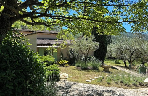 Nyons Villa | Nyons, villa de charme dans un écrin de verdure