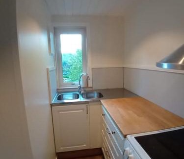 Are Maison | Nyrenoverad charmig gäststuga med sovloft i Järpen